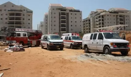 כוחות הצלה במקום התאונה exi19712b